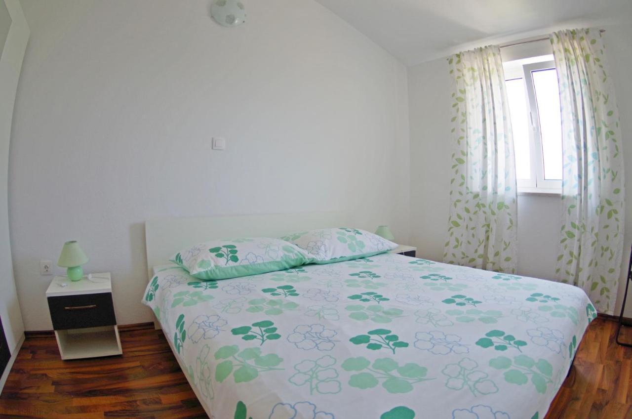 Holiday Apartments In House Sanja Rakalj Exterior photo