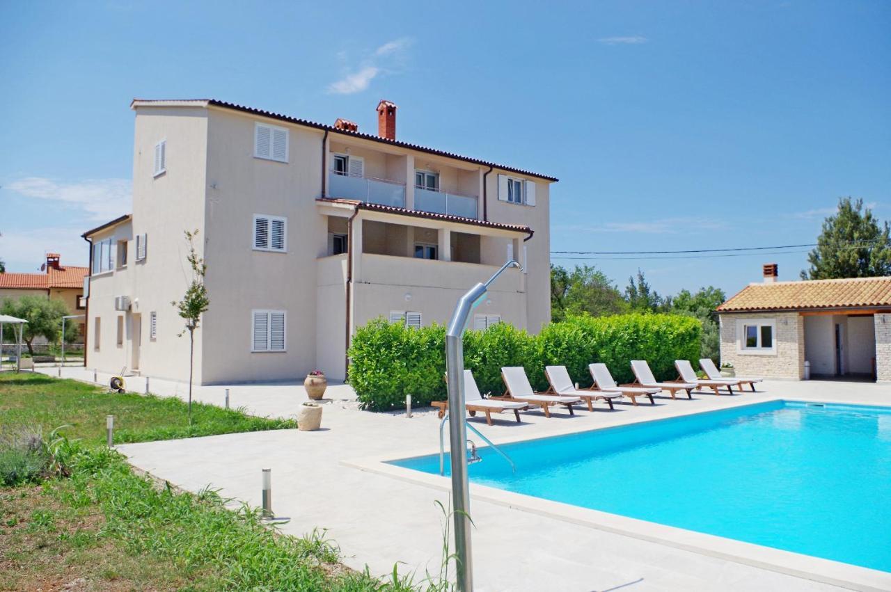 Holiday Apartments In House Sanja Rakalj Exterior photo